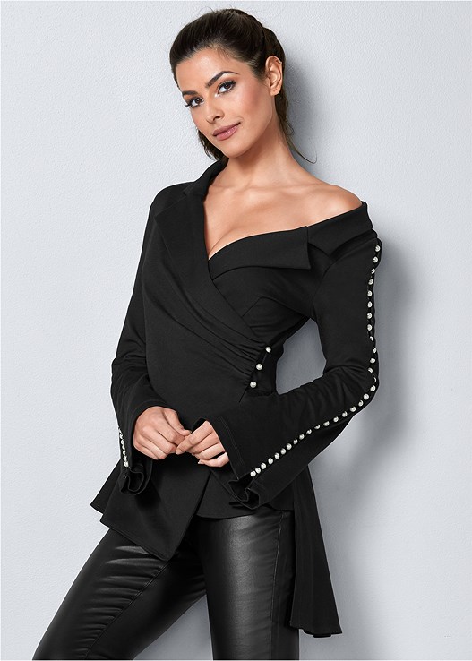 BLACK PEARL DETAIL TOP